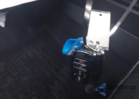 2022 Lincoln Corsair Standard z USA, uszkodzony, nr VIN 5LMCJ1D96NUL04421